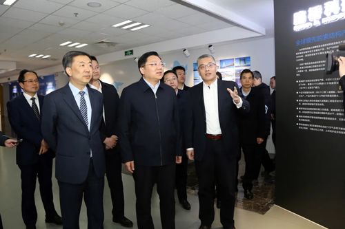 法尔胜董事长_鸿星尔克董事长(3)
